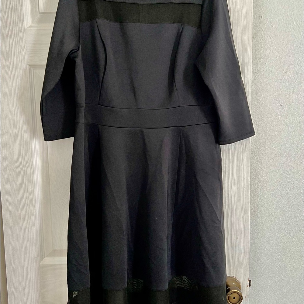 Black quarter sleeve black dress.